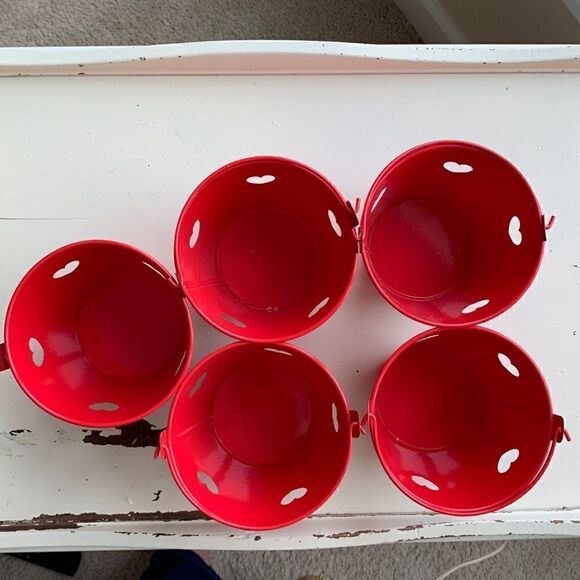 Red Heart Tin (lot of 5) valentines‎ Birthday Party Favor Candy Tubs Metal - Picture 2 of 5